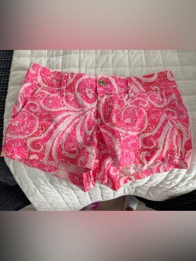 Lilly Pulitzer Pink Paisley Walsh Shorts